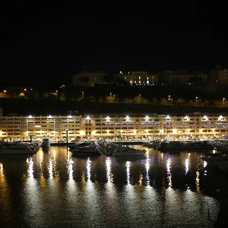Port Palace-3